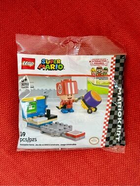 LEGO Super Mario Mario Kart Toad (Pit Crew) 30702 SEALED